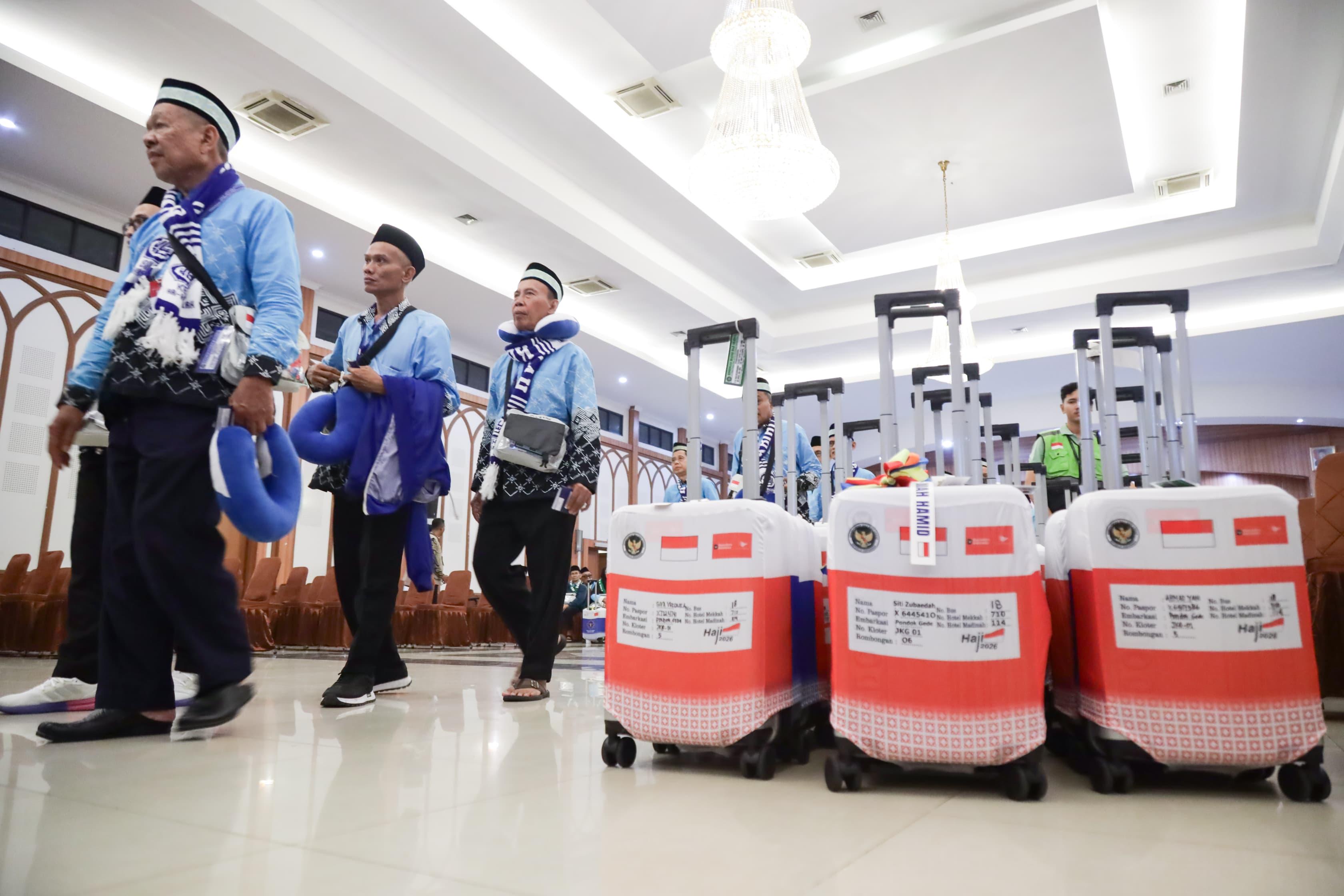 Kloter Perdana Jemaah Haji Indonesia Tiba di Madinah, Layanan Tertib dan Lancar - Metro Smart Solutions